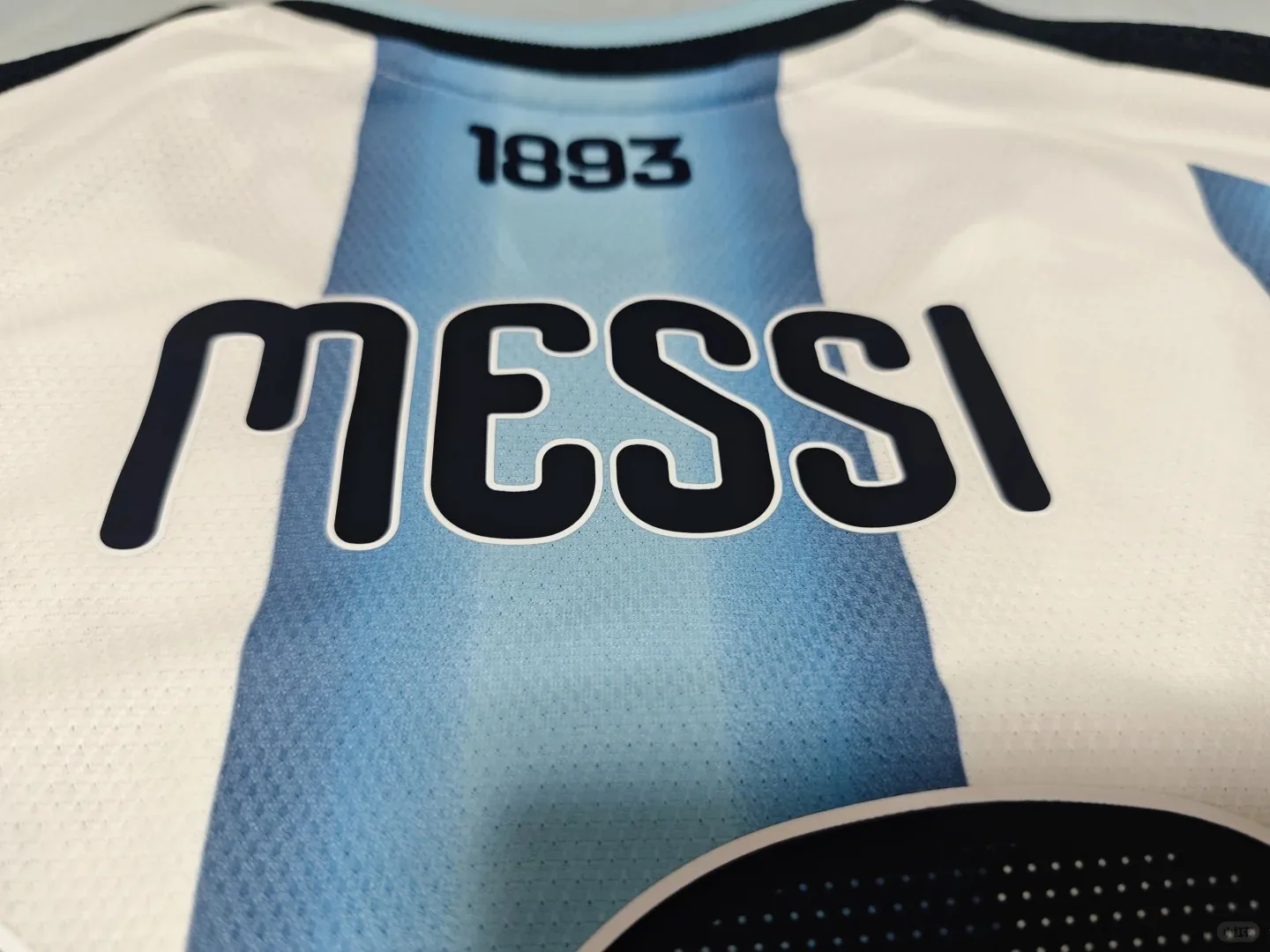 print detail inspection before wholesale jersey packing